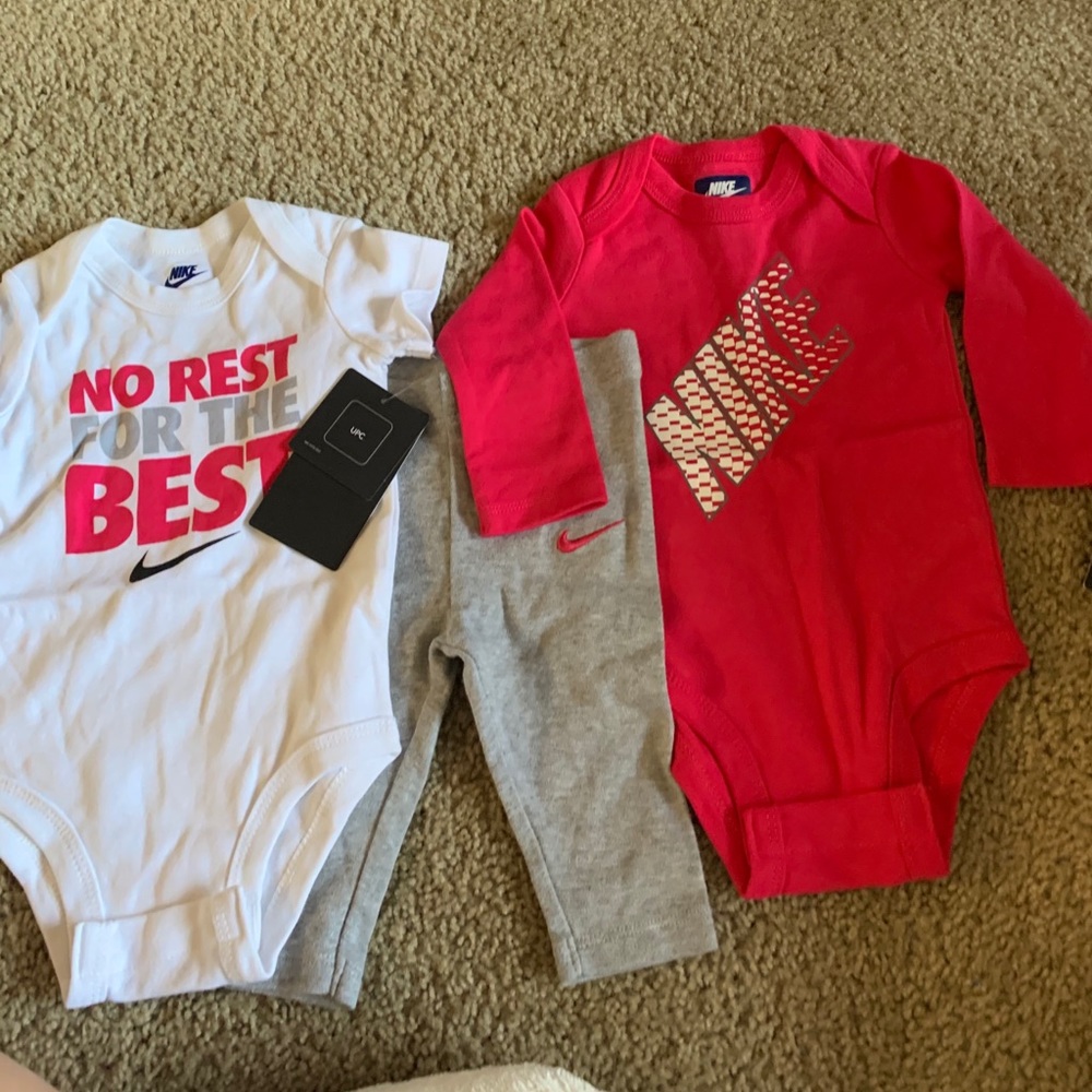 6-9 month Nike baby cloths